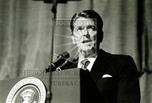 Image description is not available for 1984.119